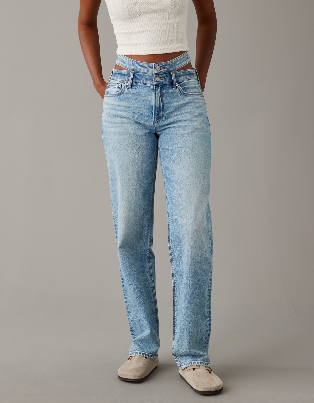 AE Strigid Curvy Super High-Waisted Baggy Straight Jean