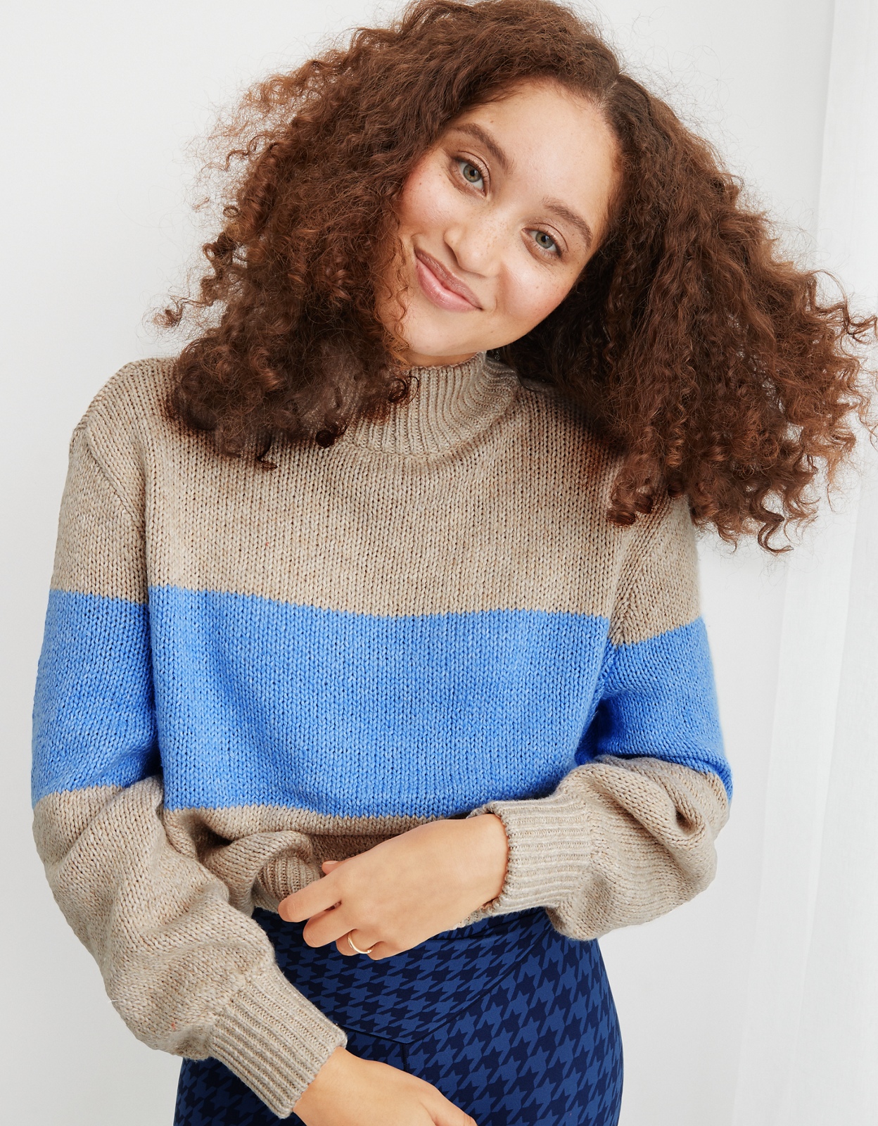 Aerie hotsell striped sweater