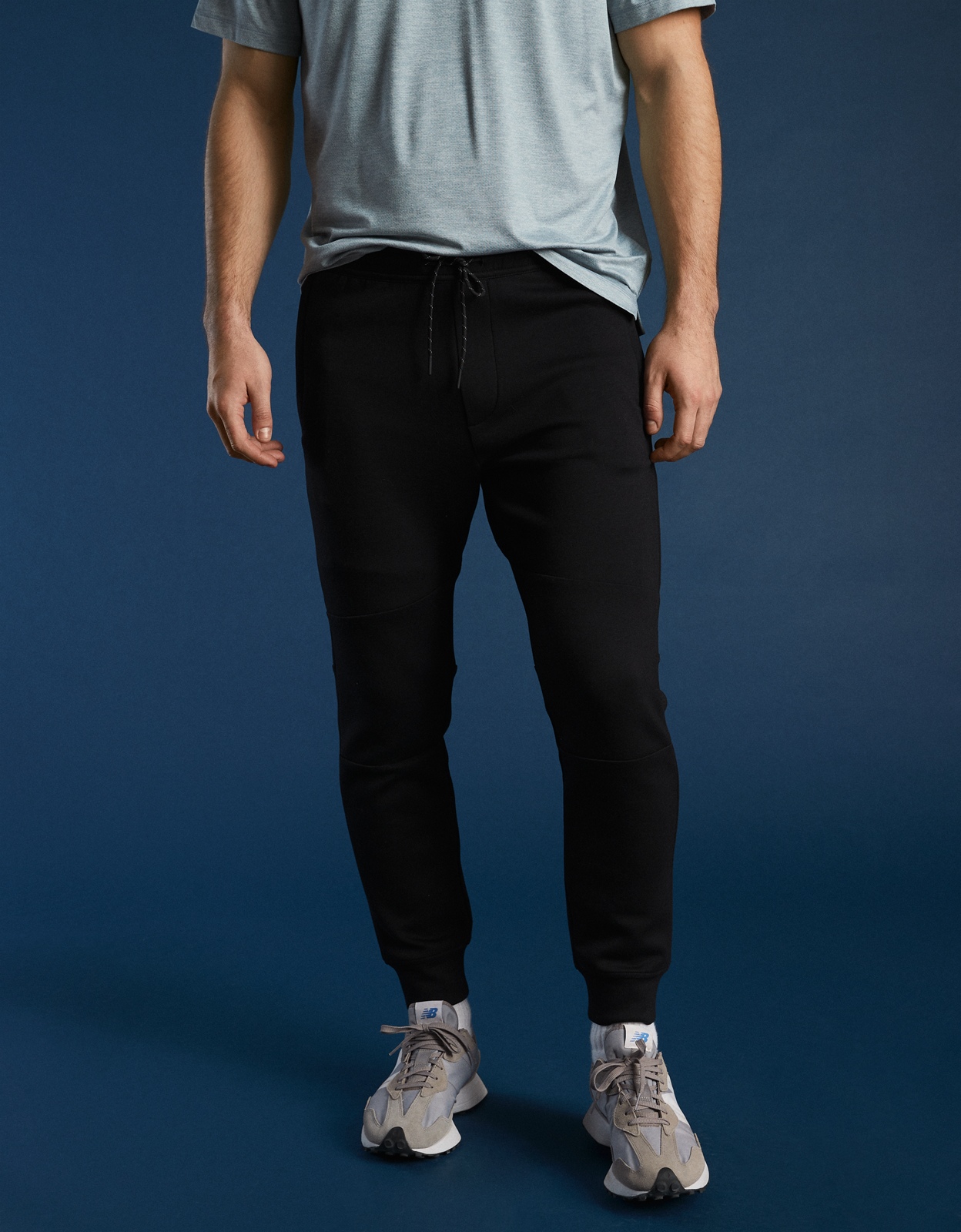 Black discount kwd joggers