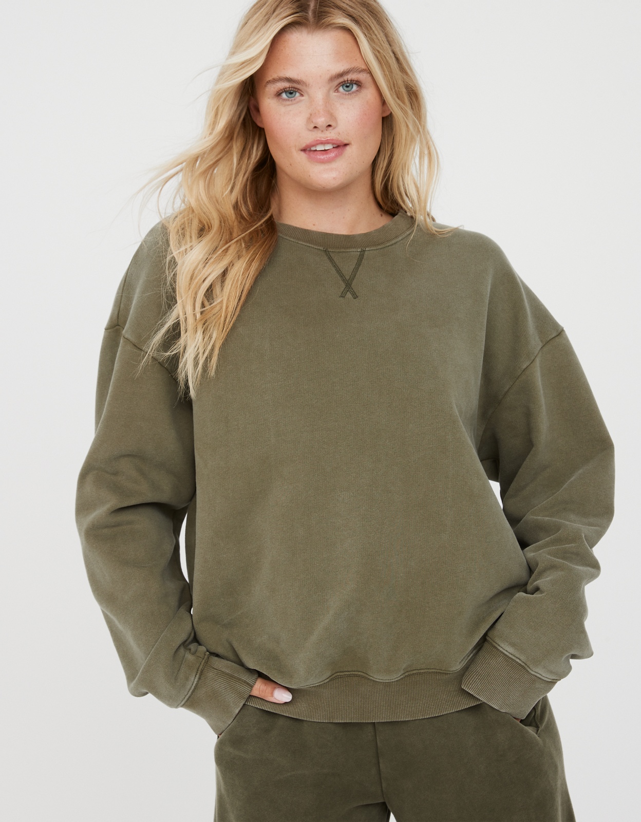OFFLINE By Aerie Throw-Back Cropped Hoodie